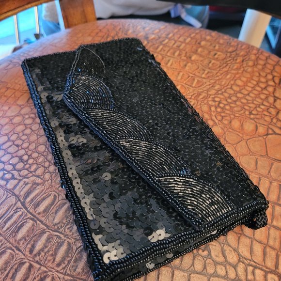 Vintage La Regale Beaded Black Sequined Satin Evening Clutch - Picture 2 of 5